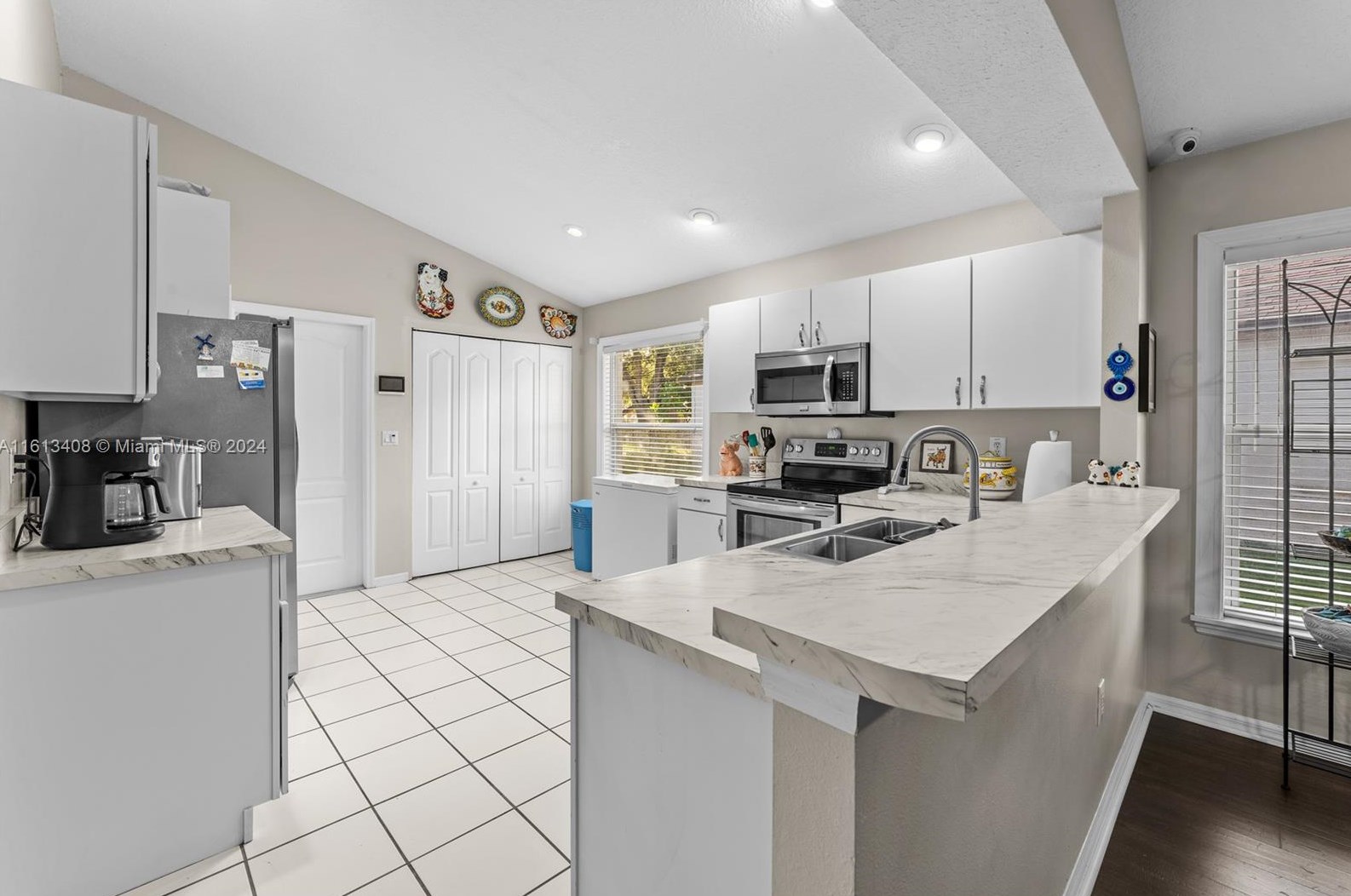 3861 Bellewater Blvd, Riverview FL  33578-3101 exterior