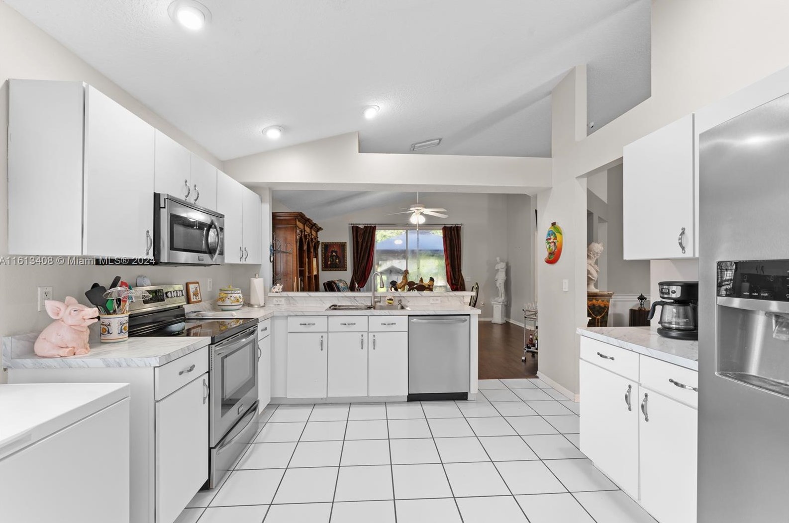 3861 Bellewater Blvd, Riverview FL  33578-3101 exterior
