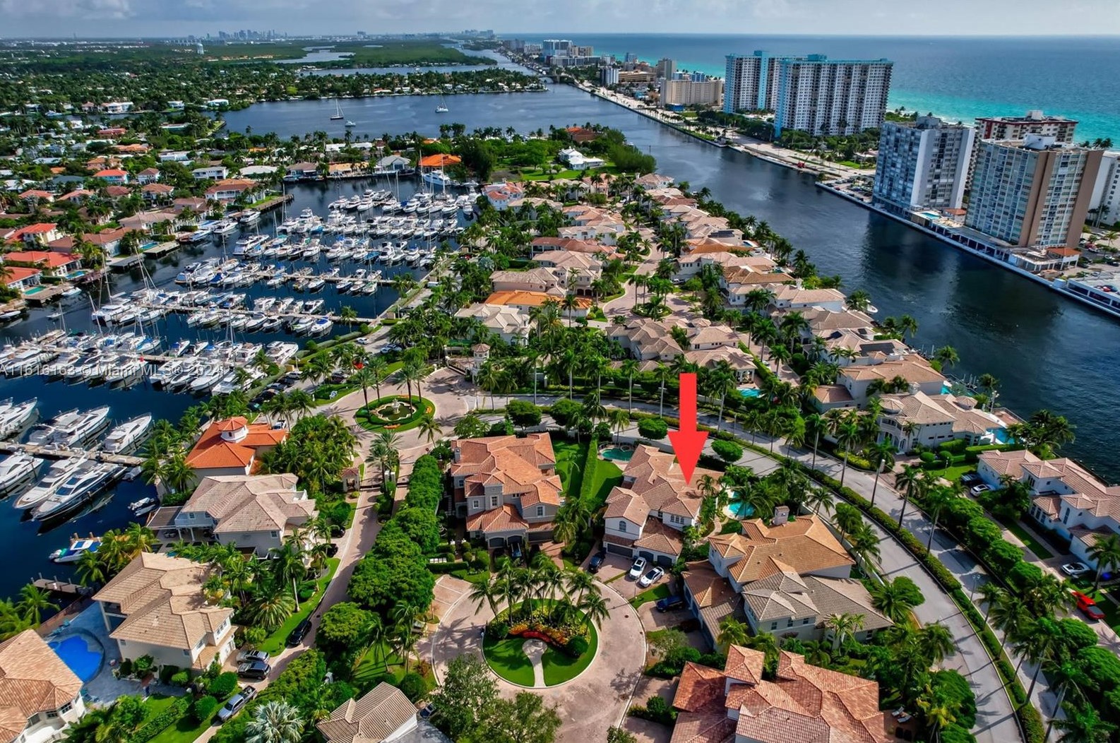 808 Spinnaker Dr, Hollywood FL 33019-5027 exterior