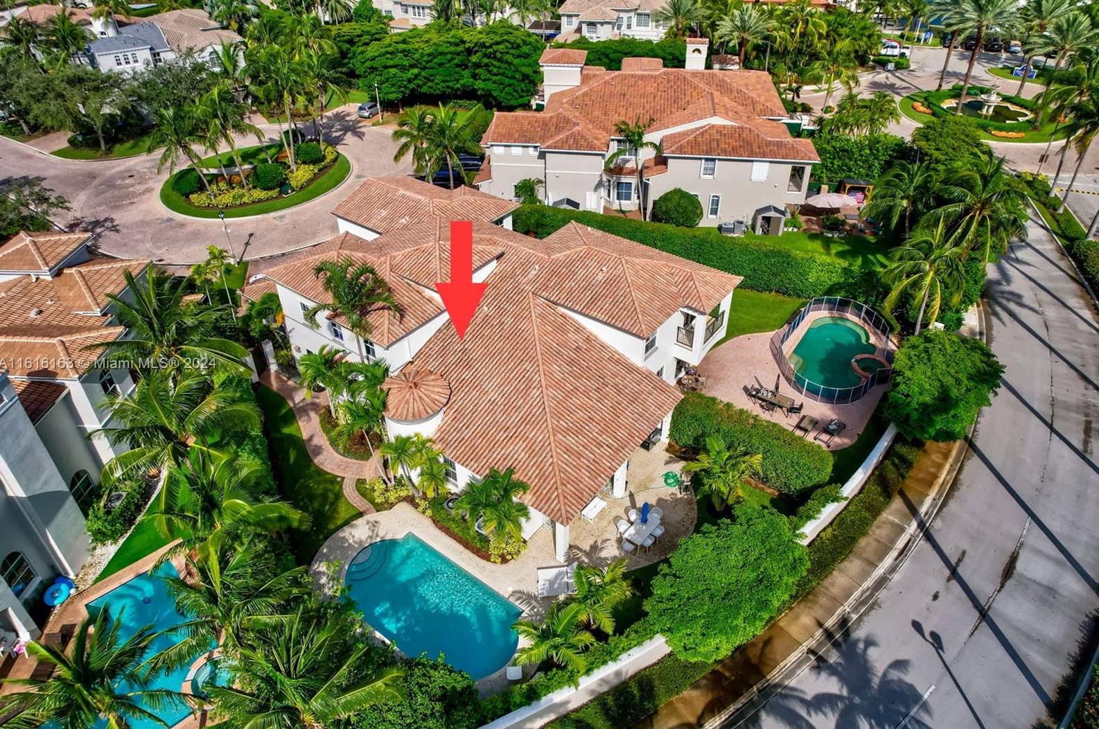 808 Spinnaker Dr, Hollywood FL 33019-5027 exterior