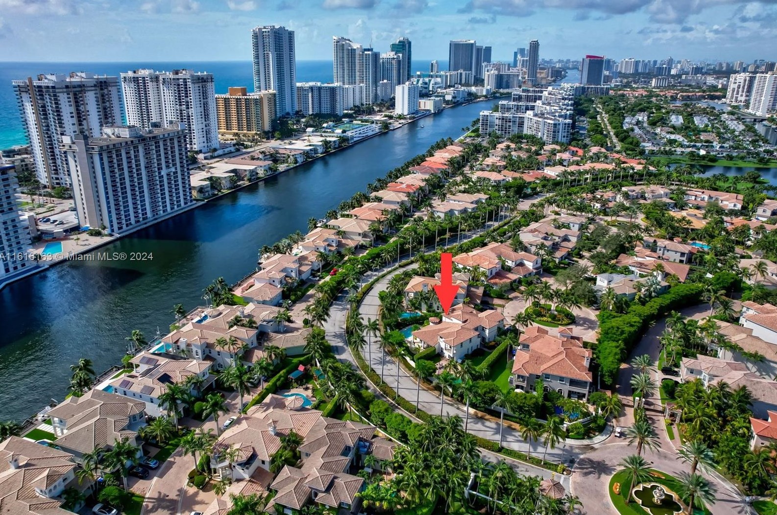 808 Spinnaker Dr, Hollywood FL 33019-5027 exterior