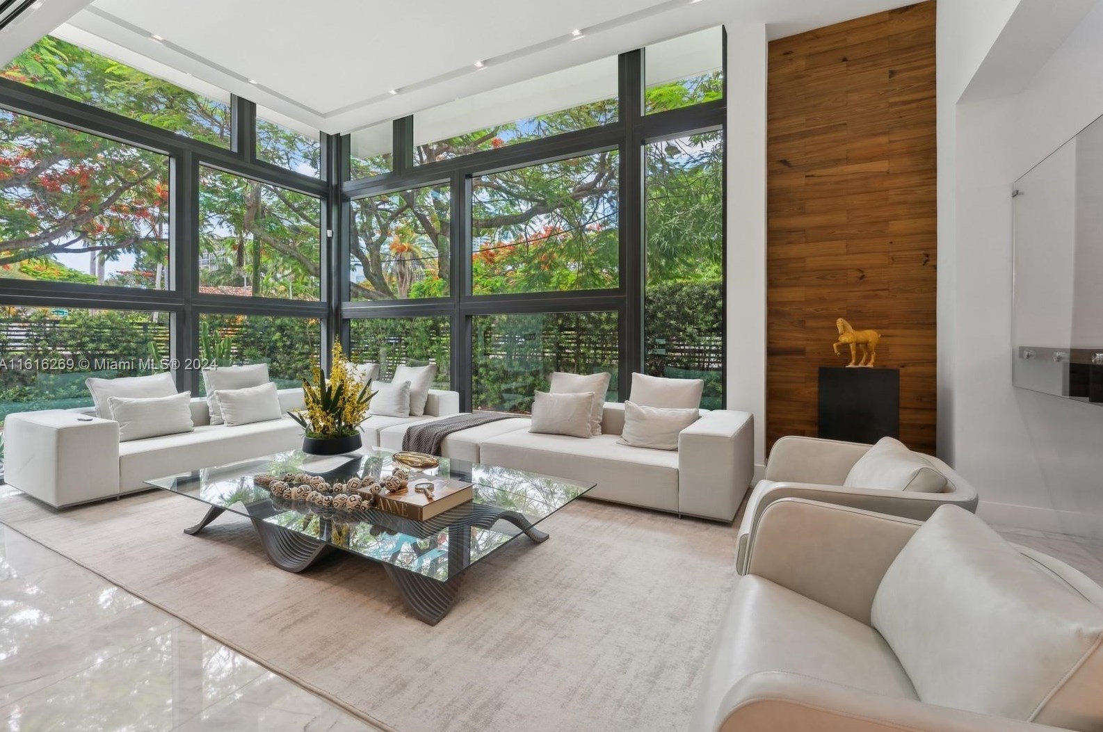 1840 Miami Ave, Miami FL  33129-1513 exterior