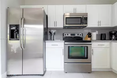 968 NE 80th St, Miami, FL 33138 - Photo 13