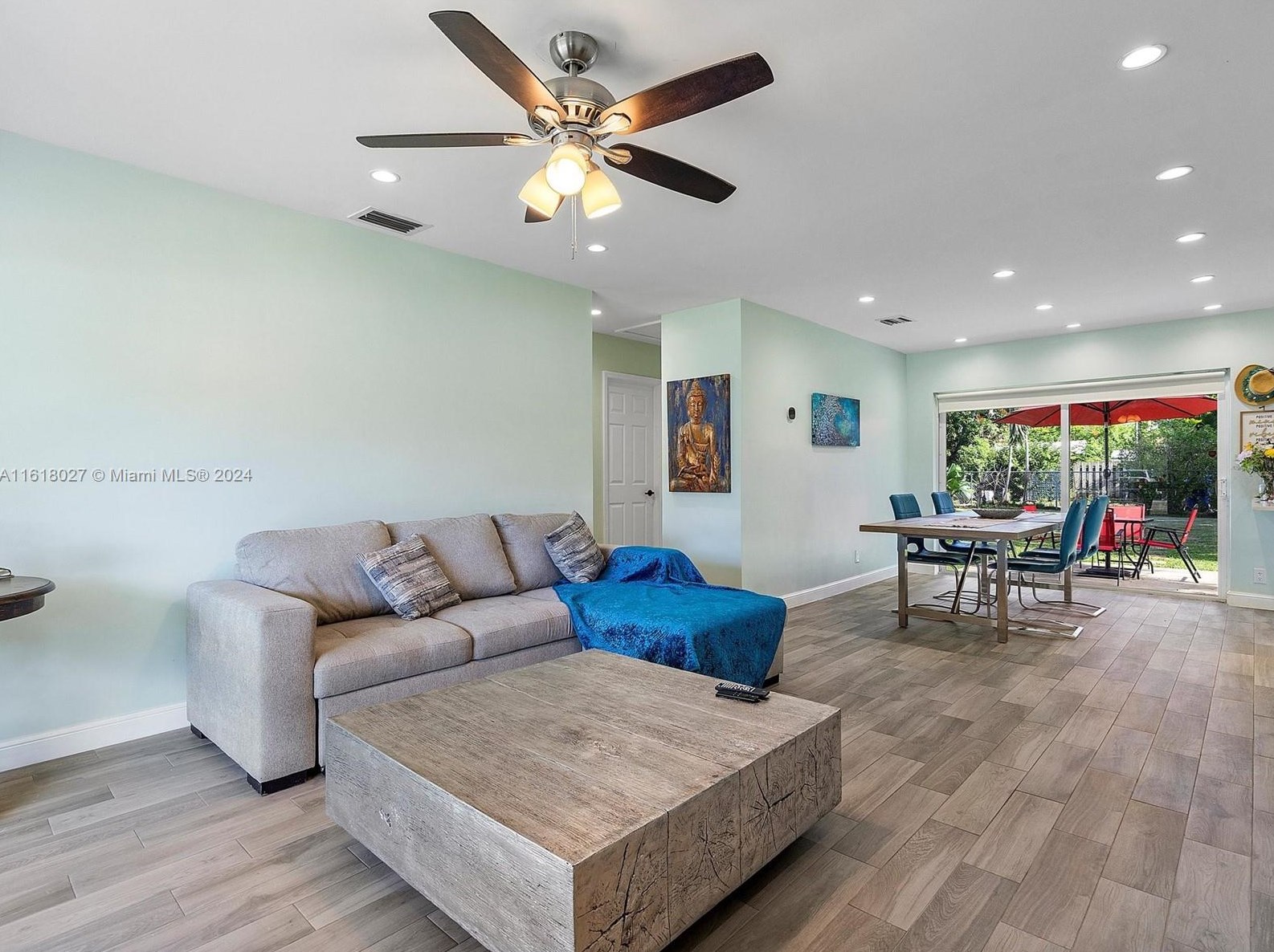 1426 Arthur St, Hollywood FL  33020-3743 exterior