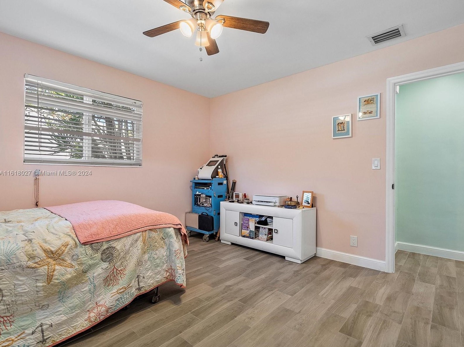 1426 Arthur St, Hollywood FL  33020-3743 exterior