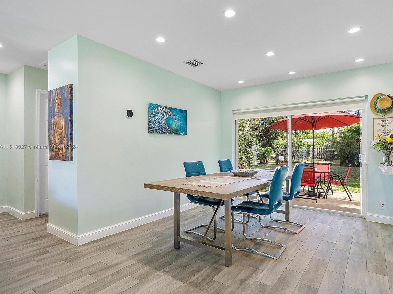 1426 Arthur St, Hollywood FL  33020-3743 exterior