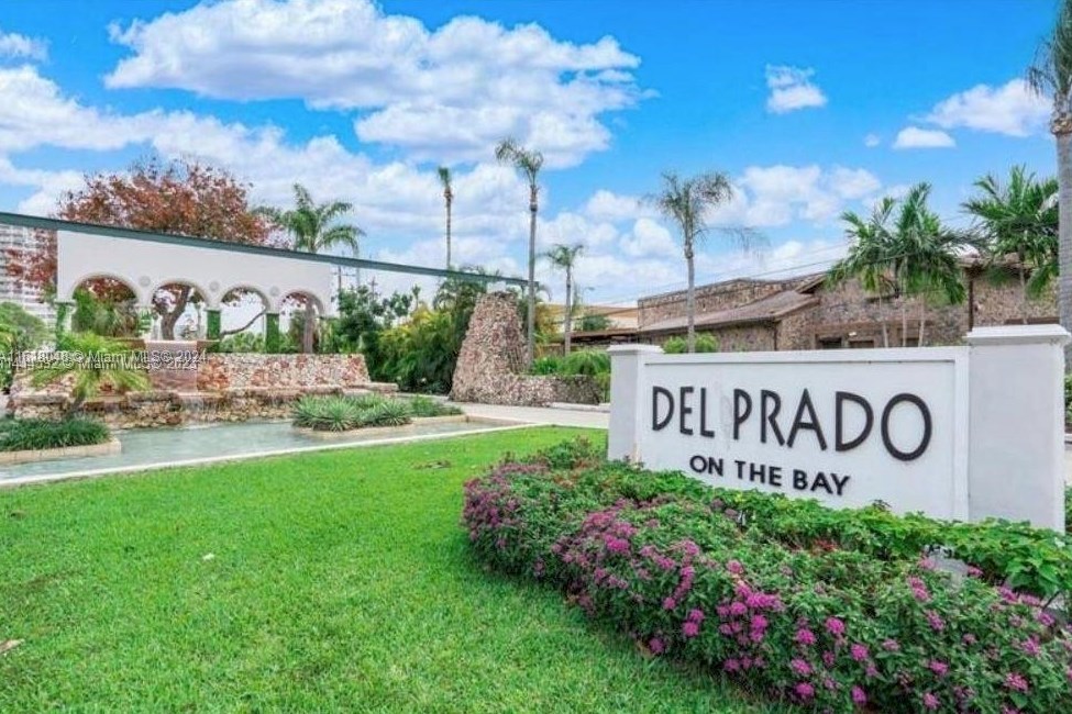 18011 Biscayne Blvd, Miami FL  33160-2598 exterior