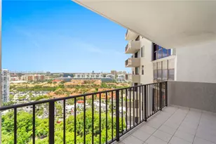 18181 NE 31st Ct, Aventura, FL 33160 - Photo 23