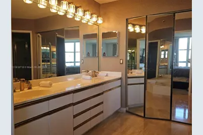 3600 Mystic Pointe Dr #1607, Aventura, FL 33180 - Photo 5