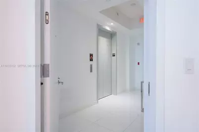 851 NE 1st Ave #4406, Miami, FL 33132 - Photo 41