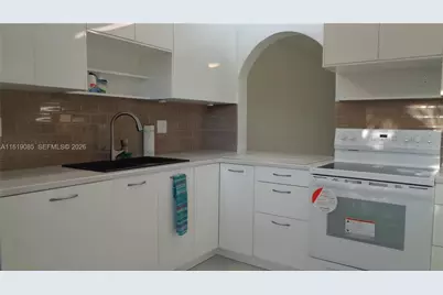 6085 N Sabal Palm Blvd #204, Tamarac, FL 33319 - Photo 11