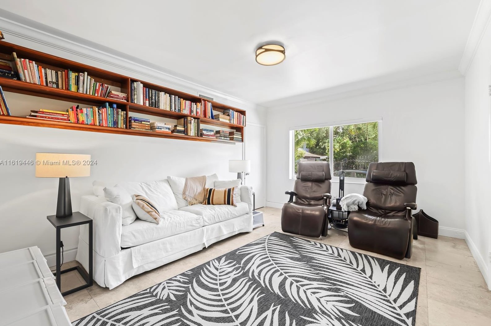 1630 Tigertail Ave, Miami FL 33133-2517 exterior