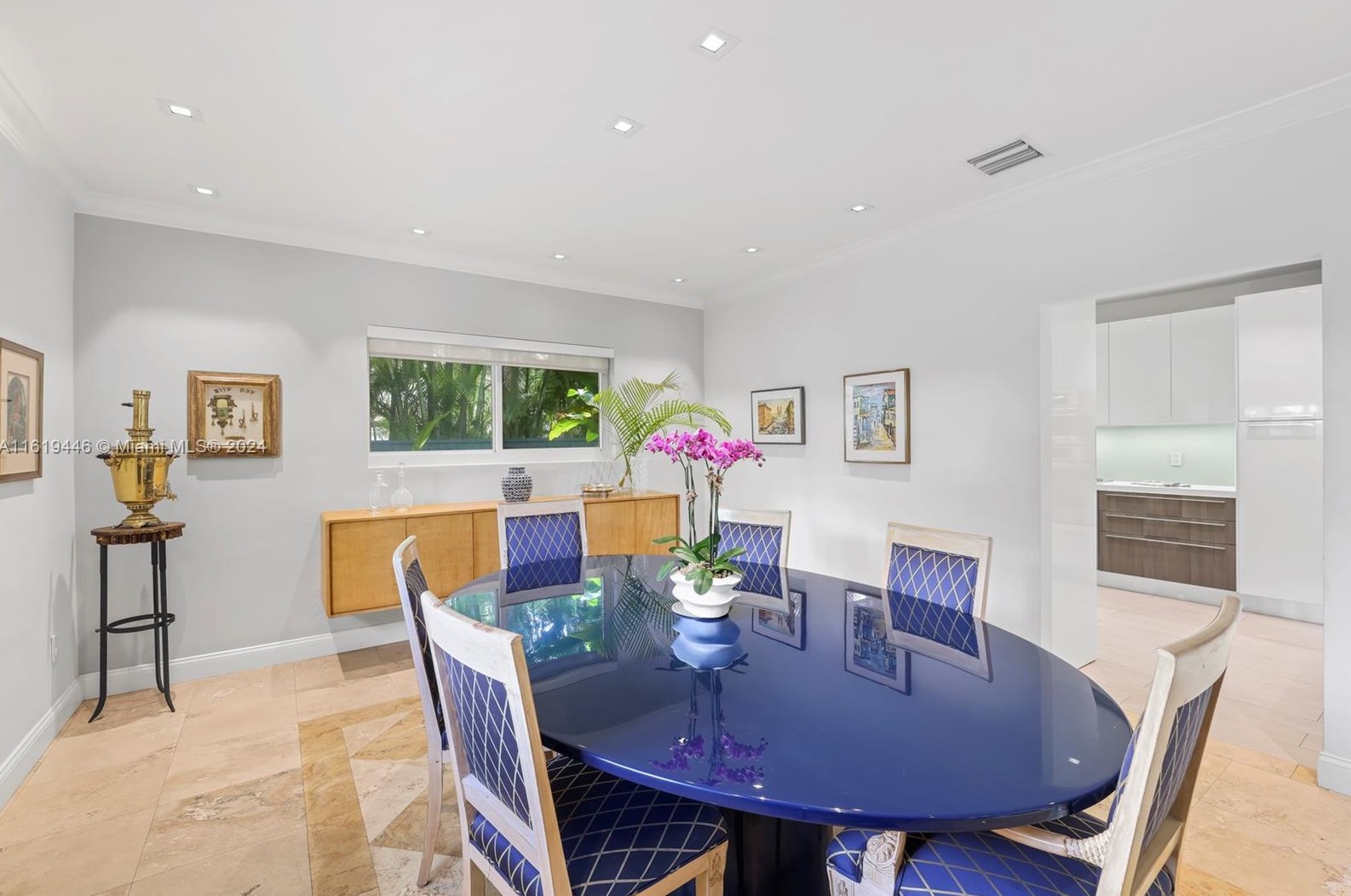 1630 Tigertail Ave, Miami FL 33133-2517 exterior