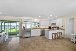 924 Lake Dr E, Lake Placid, FL 33852 - Photo 7