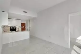 2678 Tigertail Ave, Miami, FL 33133 - Photo 11