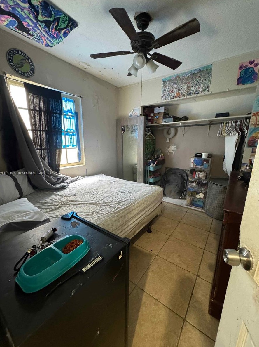 2235 35 St, Miami FL 33142-5351 exterior