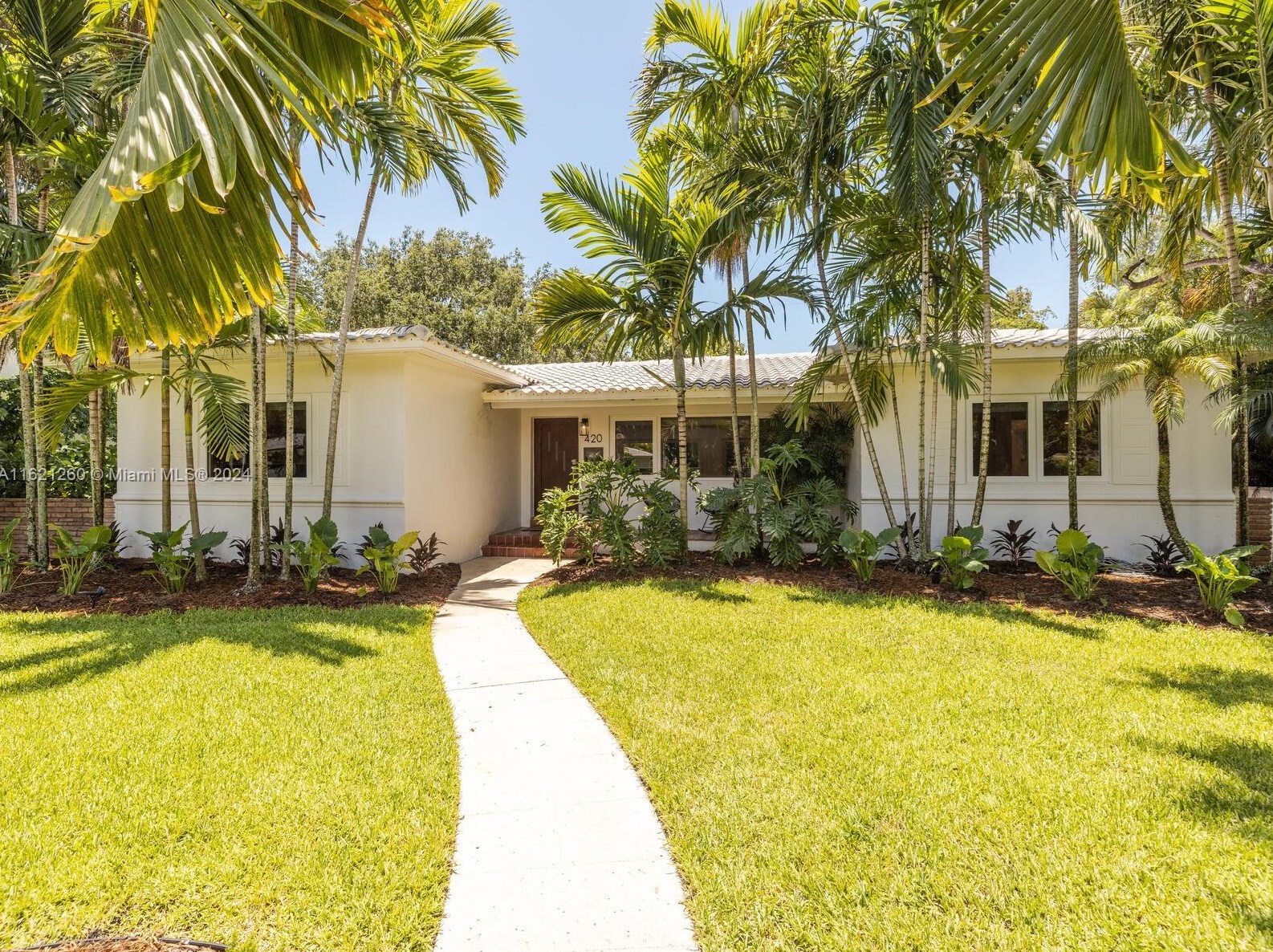 420 94 St, Miami FL 33138-2845 exterior