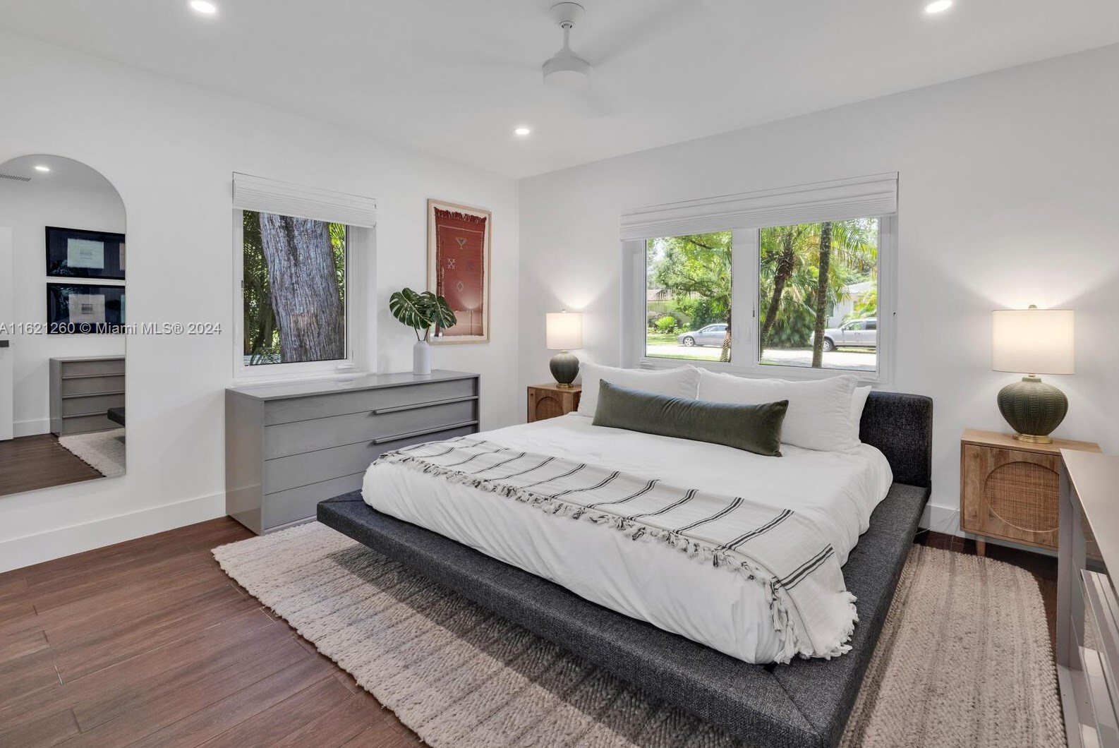 420 94 St, Miami FL 33138-2845 exterior