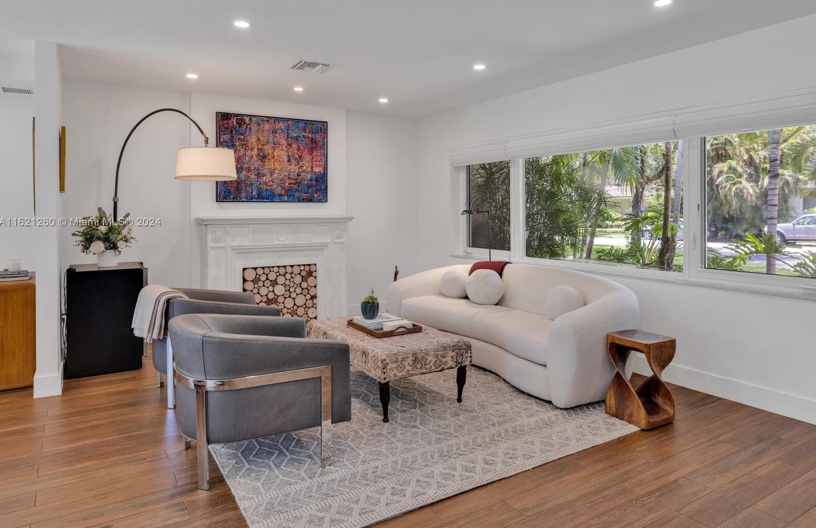 420 94 St, Miami FL 33138-2845 exterior