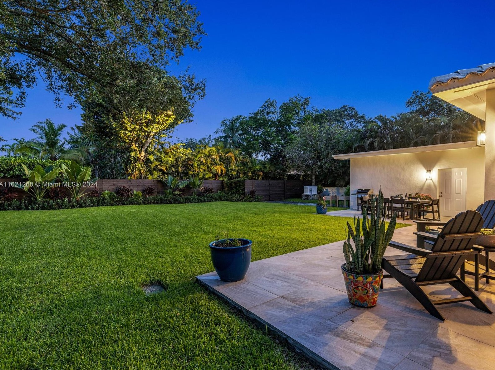 420 94 St, Miami FL 33138-2845 exterior