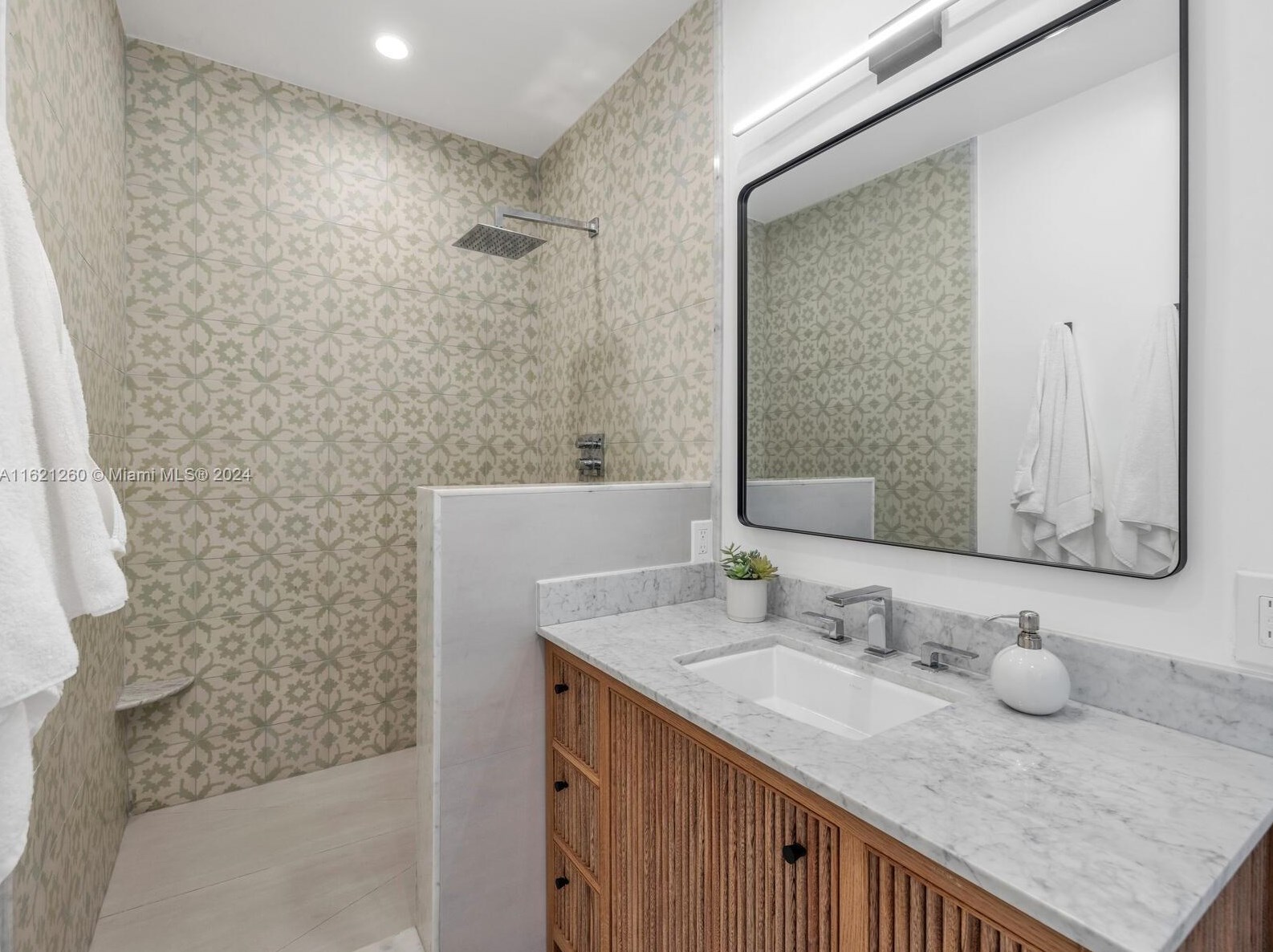 420 94 St, Miami FL 33138-2845 exterior