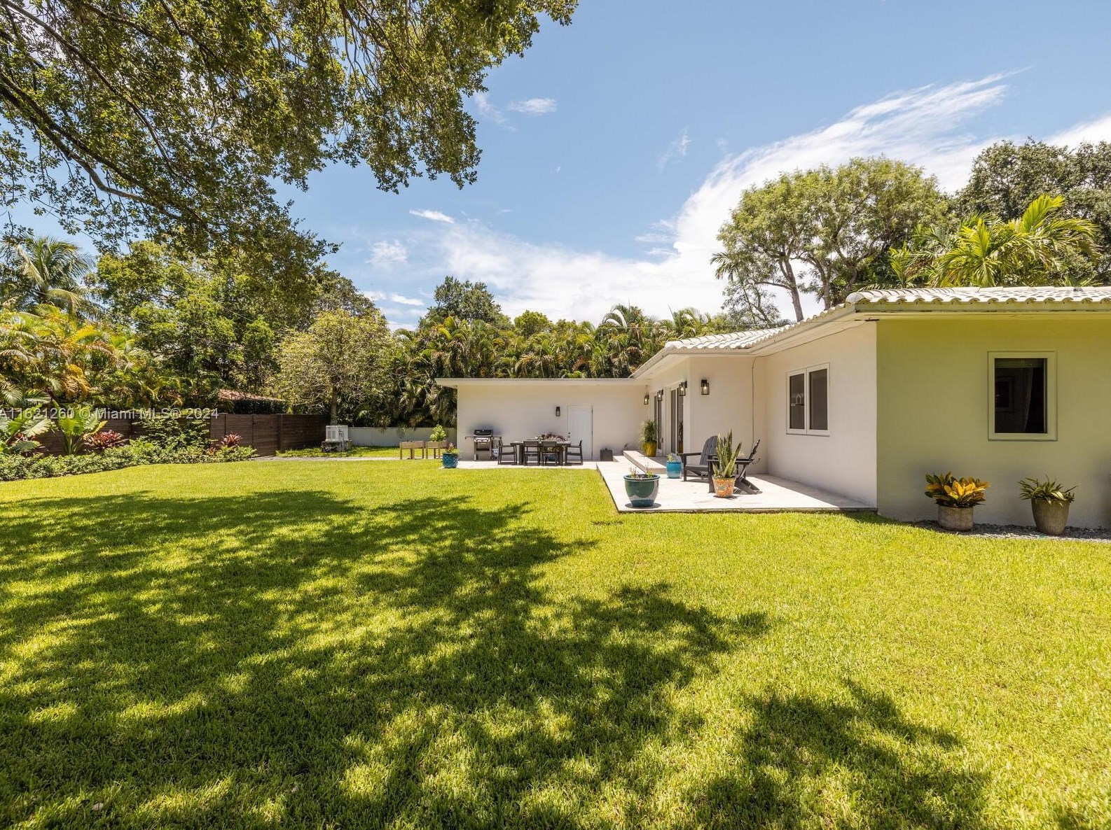 420 94 St, Miami FL 33138-2845 exterior