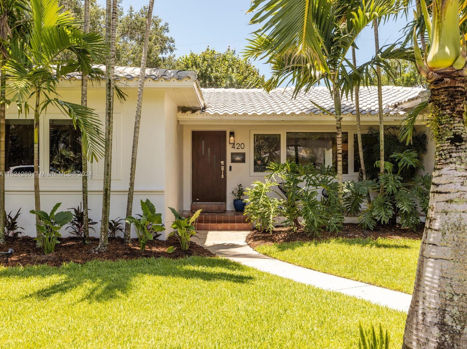 420 94 St, Miami FL 33138-2845 exterior