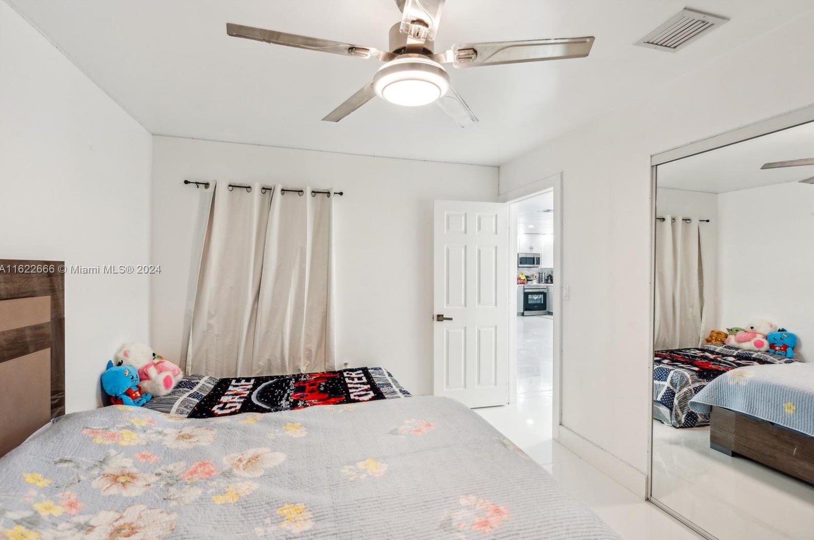 10475 152nd St, Miami FL  33157-1420 exterior