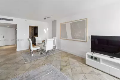 100 Lincoln Rd #1422, Miami Beach, FL 33139 - Photo 7