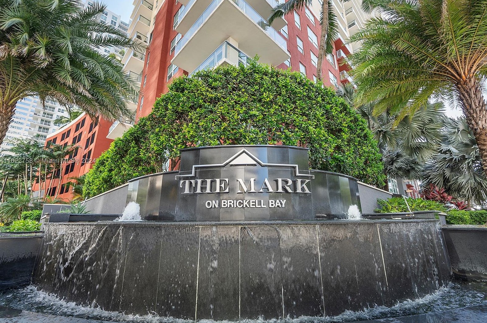 1155 Brickell Bay Dr, Miami FL  33131-2983 exterior
