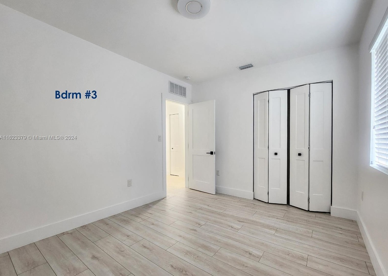 64 Corydon Dr, Miami FL  33166-5051 exterior