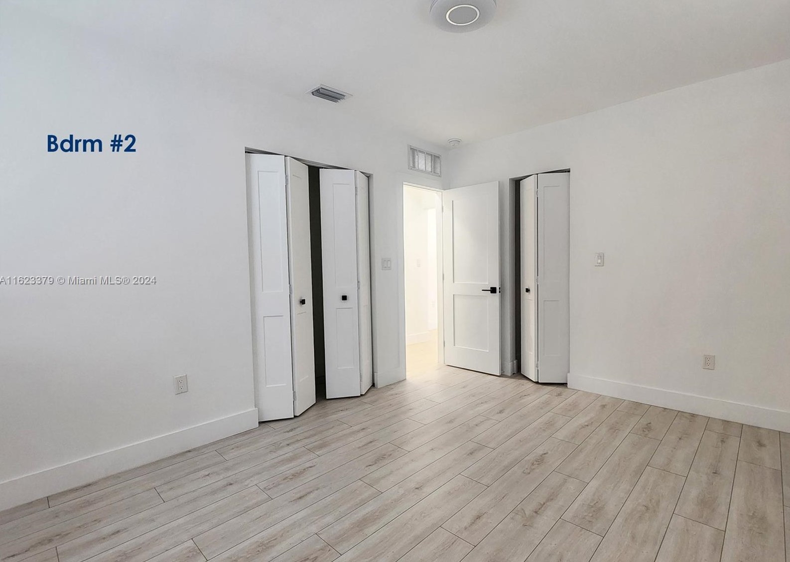 64 Corydon Dr, Miami FL  33166-5051 exterior