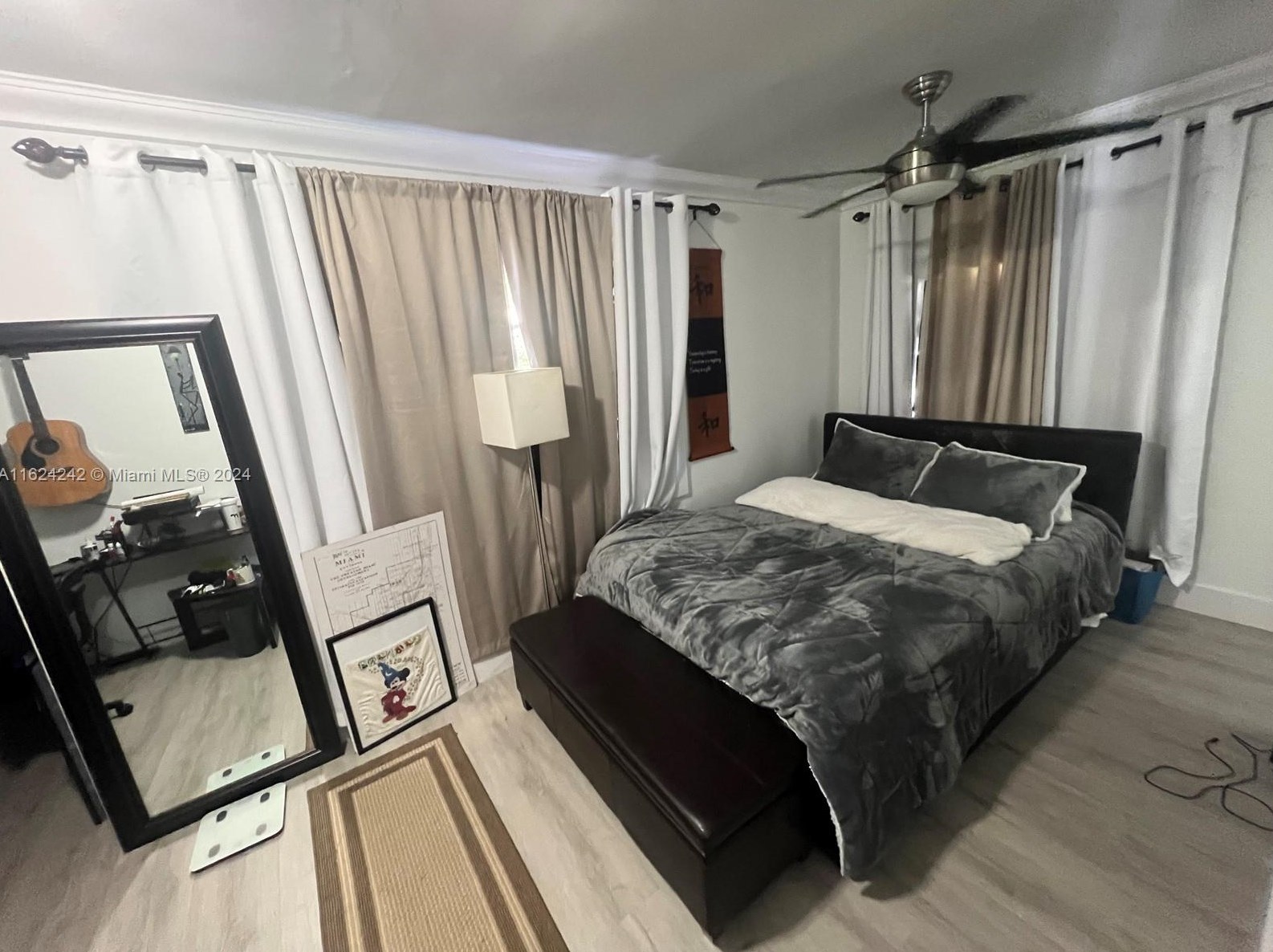 3044 15 St, Miami FL 33125-1924 exterior