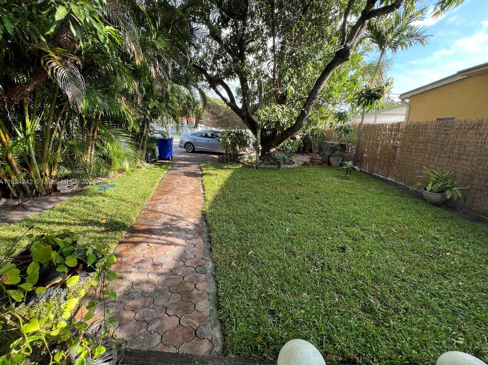 3044 15 St, Miami FL 33125-1924 exterior