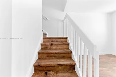 874 SW 1st St, Florida City, FL 33034 - Photo 5