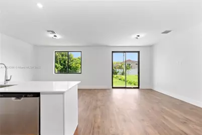 854 SW 1st St, Florida City, FL 33034 - Photo 9