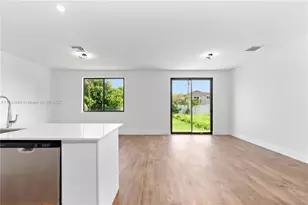 854 SW 1st St, Florida City, FL 33034 - Photo 9