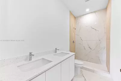 848 SW 1st St, Florida City, FL 33034 - Photo 23