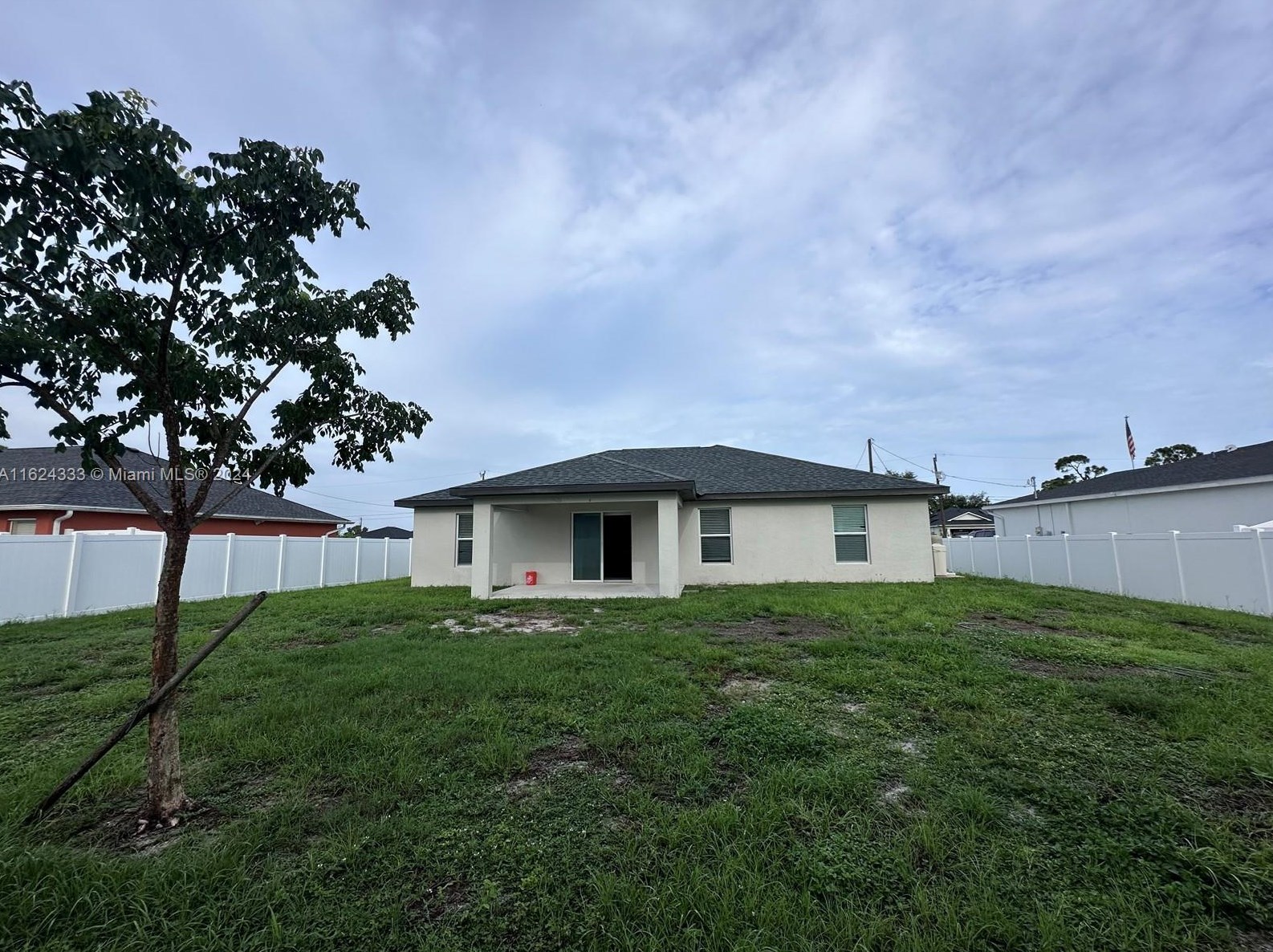 2837 Nw 19th Pl, Cape Coral, FL 33904