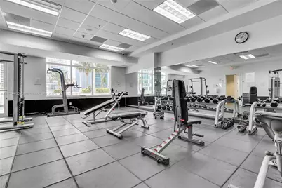 1200 Brickell Bay Dr #4209, Miami, FL 33131 - Photo 39