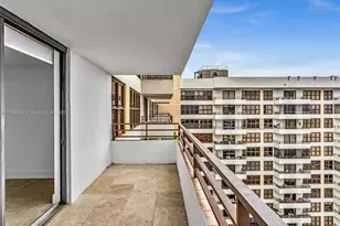 2500 Parkview Dr, Hallandale Beach, FL 33009 - Photo 17