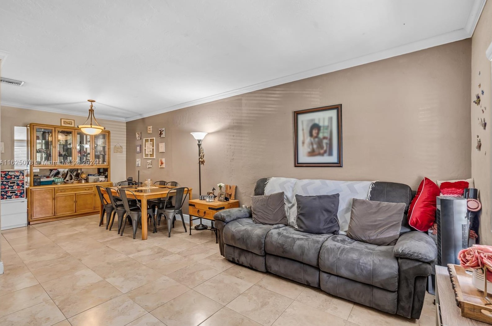 7370 33 St, Miami FL  33155-3603 exterior