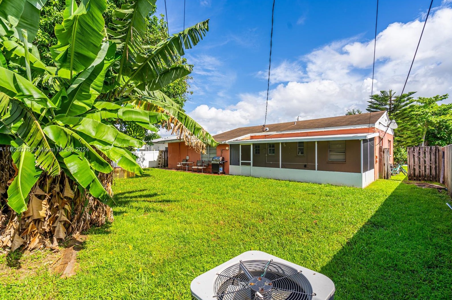 7370 33 St, Miami FL  33155-3603 exterior