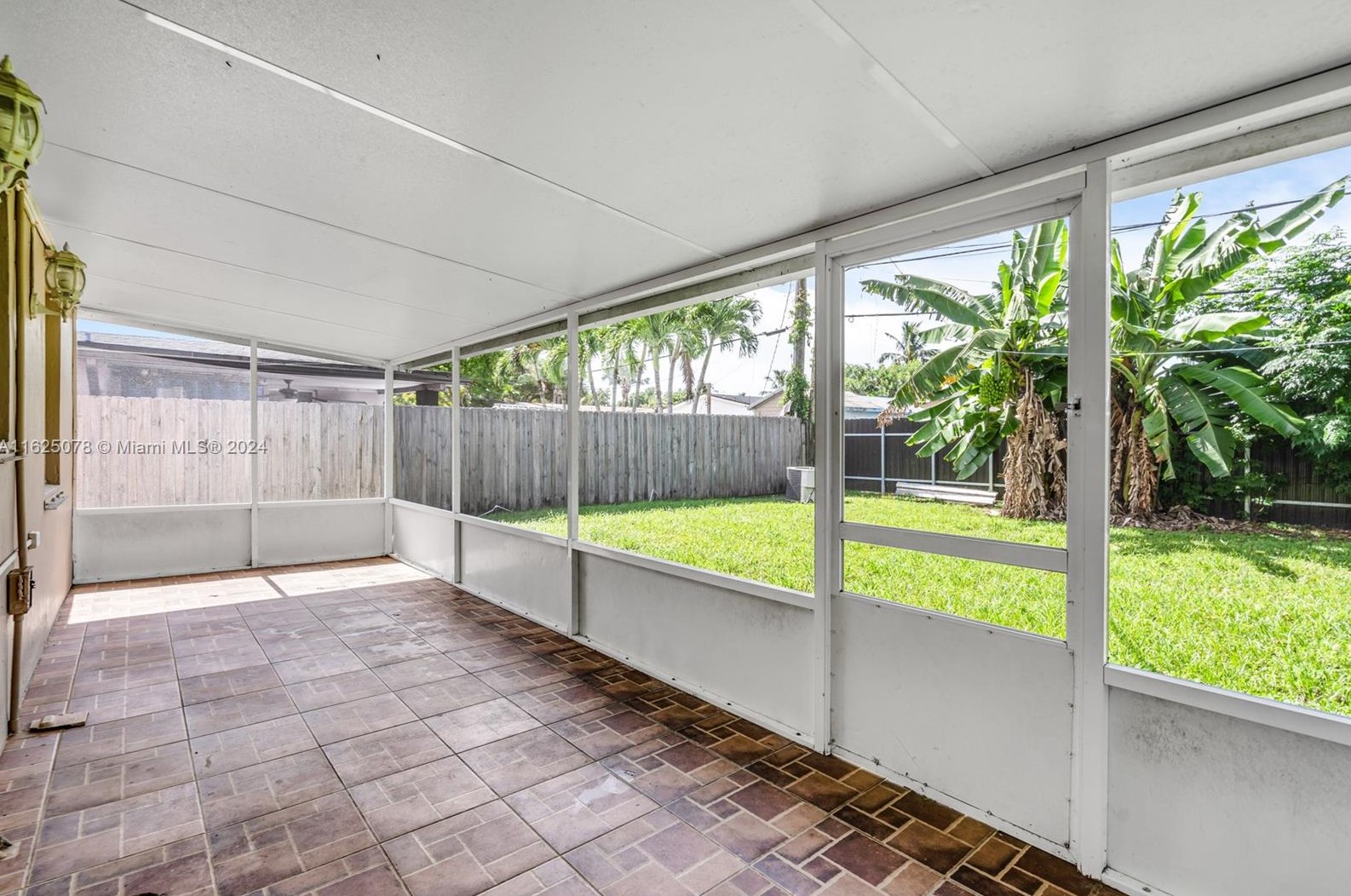 7370 33 St, Miami FL  33155-3603 exterior