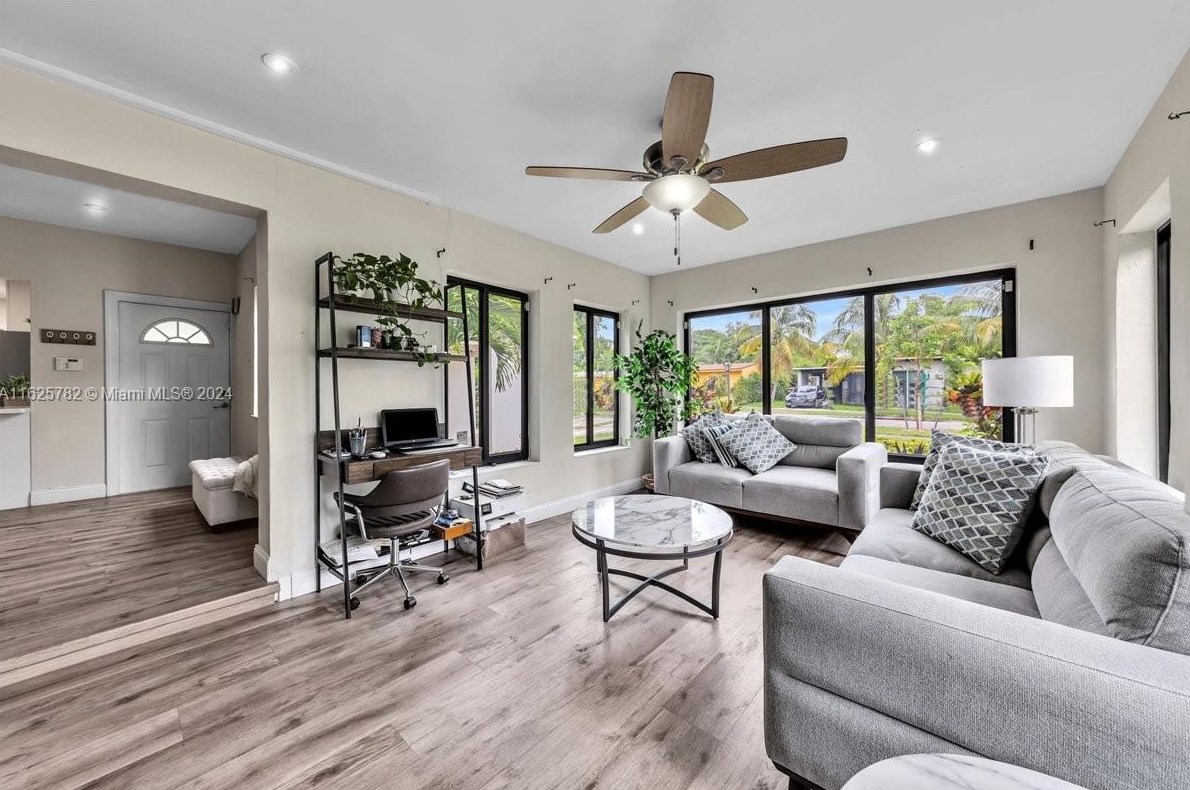 130 127th St, Miami FL 33161-5177 exterior