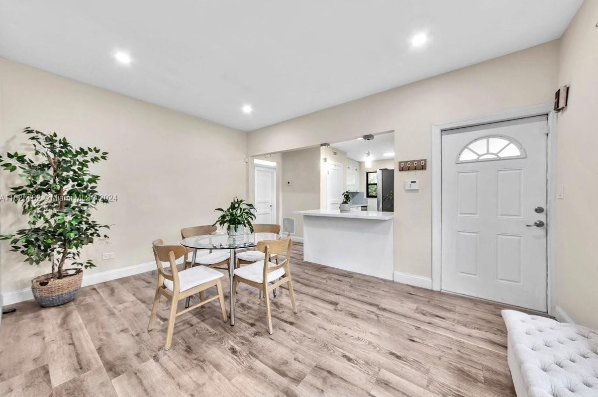 130 127th St, Miami FL 33161-5177 exterior