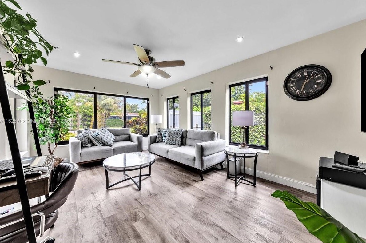 130 127th St, Miami FL 33161-5177 exterior