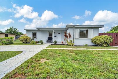 2460 NW 162nd Ter, Miami Gardens, FL 33054 - Photo 1