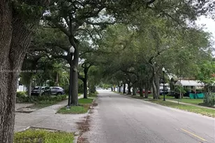 2000 Monroe St, Hollywood, FL 33020 - Photo 15