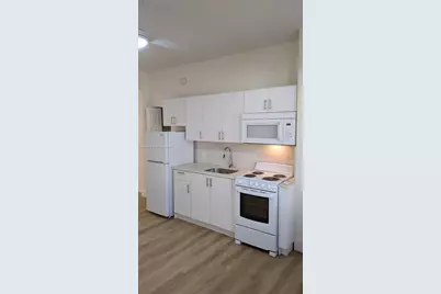 2000 Monroe St #8, Hollywood, FL 33020 - Photo 7